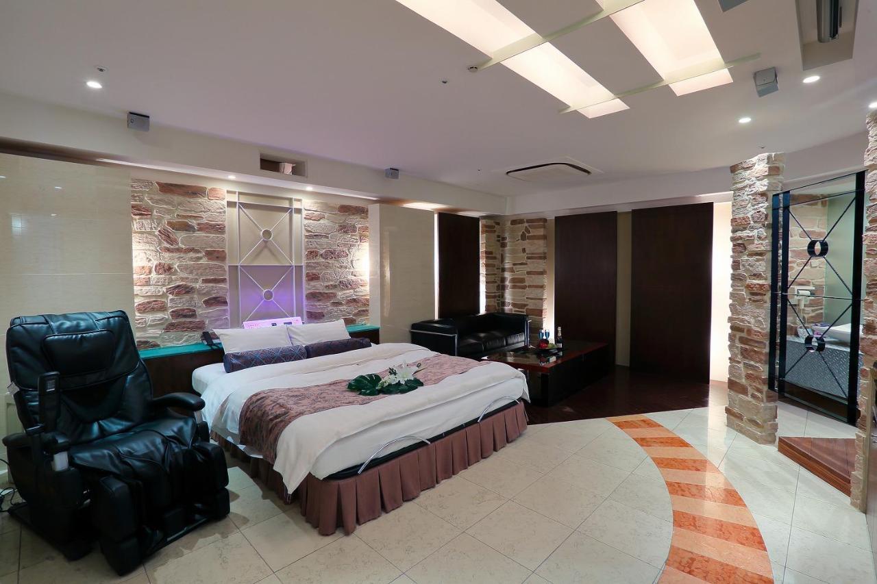 Hotel Axis -アクシス- (Adults Only) Osaka Exteriör bild
