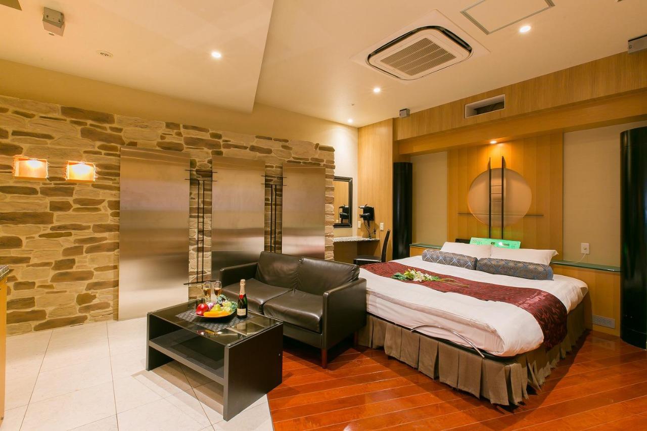 Hotel Axis -アクシス- (Adults Only) Osaka Exteriör bild