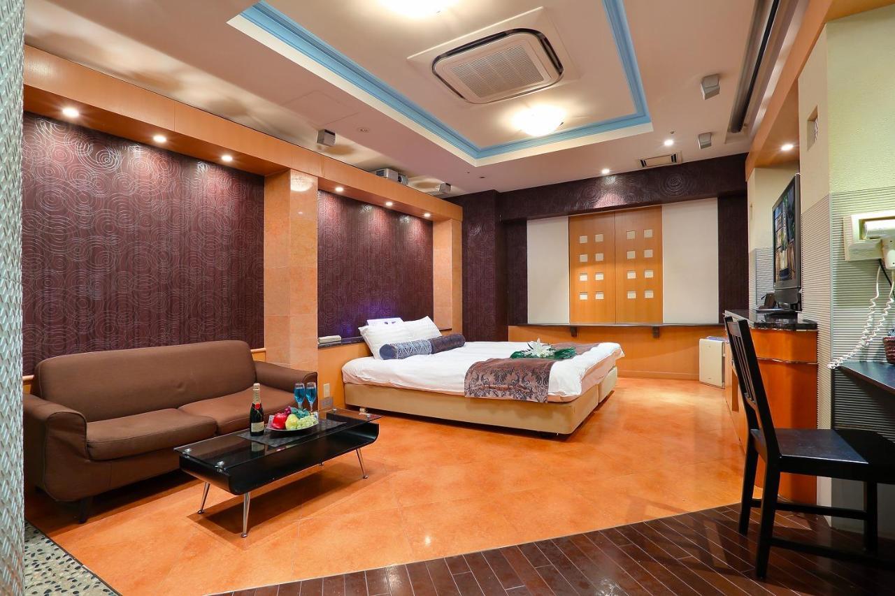 Hotel Axis -アクシス- (Adults Only) Osaka Exteriör bild